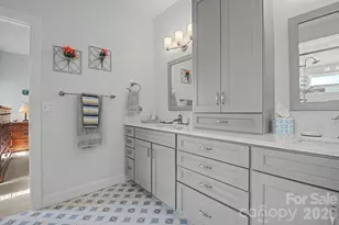 606 Carriage Commons Dr, Hendersonville, NC 28791 - Photo 28