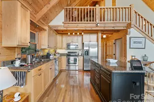 483 Birdie Ln, Bakersville, NC 28705 - Photo 10