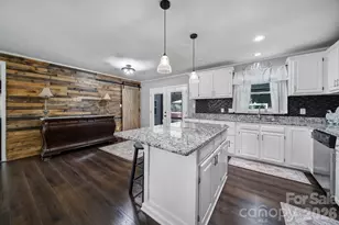 1516 Lowrys Hwy, Chester, SC 29706 - Photo 16