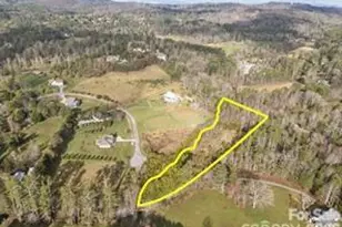 425 Nelson Valley Ln, Hendersonville, NC 28739 - Photo 1