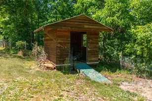 47 Johnson Dr, Marion, NC 28752 - Photo 10