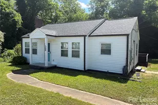 508 N Main St, Lowell, NC 28098 - Photo 1