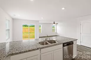 857 Oak Ridge Rd, Gaffney, SC 29341 - Photo 12