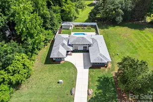 439 Cottonfield Cir, Waxhaw, NC 28173 - Photo 8