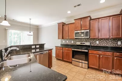 2104 Verde Creek Road, Charlotte, NC 28214 - Photo 10