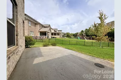 10112 Pinecroft Creek Lane, Matthews, NC 28105 - Photo 28