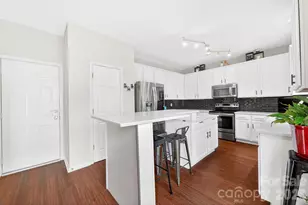 2508 Oakdale Creek Ln, Charlotte, NC 28216 - Photo 26