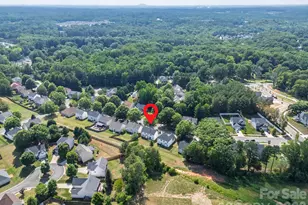 2508 Oakdale Creek Ln, Charlotte, NC 28216 - Photo 10