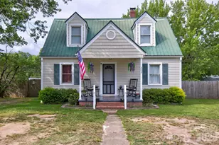 202 Chester Ave, Great Falls, SC 29055 - Photo 1