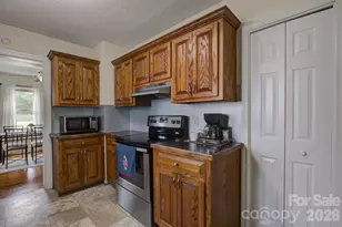 202 Chester Ave, Great Falls, SC 29055 - Photo 14