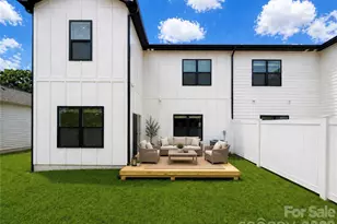 1228 N Sharon Amity Rd, Charlotte, NC 28211 - Photo 24