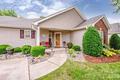 134 Ashwood Lane, Mooresville, NC 28117 - Photo 2