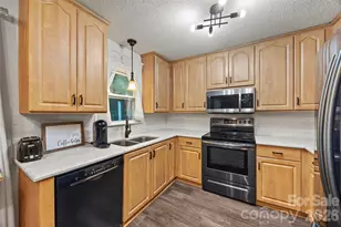 12007 Woodholm Ct, Tega Cay, SC 29708 - Photo 10