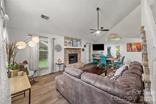 12007 Woodholm Ct, Tega Cay, SC 29708 - Photo 6