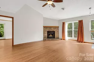 60 Ravencroft Ln, Asheville, NC 28803 - Photo 16