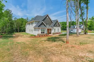 227 Heartland Dr, Rock Hill, SC 29732 - Photo 2