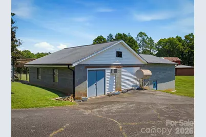 2401 Lail Road, Morganton, NC 28655 - Photo 4