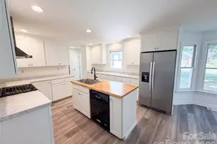 103 Hampshire Ct, Salisbury, NC 28144 - Photo 2