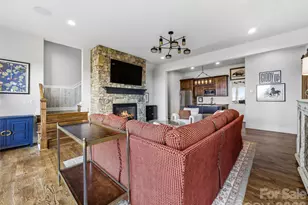 236 Summerset Dr, Hendersonville, NC 28792 - Photo 32