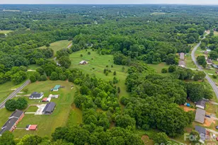 1143 W Stage Coach Trail, Lawndale, NC 28090 - Photo 4