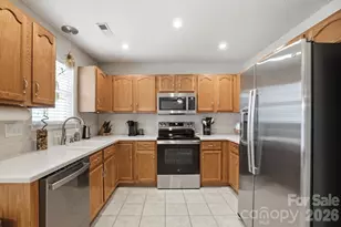 6000 Carriage Oaks Dr, Charlotte, NC 28262 - Photo 12