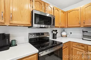 6000 Carriage Oaks Dr, Charlotte, NC 28262 - Photo 16