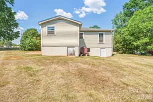 2308 11th Ave NE, Hickory, NC 28601 - Photo 4