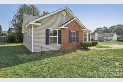 6834 Flaxseed Lane, Charlotte, NC 28216 - Photo 2