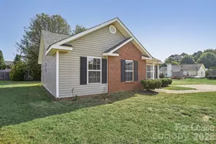 6834 Flaxseed Ln, Charlotte, NC 28216 - Photo 2