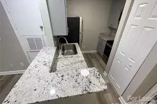 415 W 10th St, Charlotte, NC 28202 - Photo 6