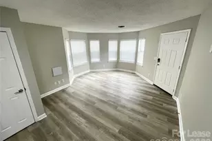 415 W 10th St, Charlotte, NC 28202 - Photo 2