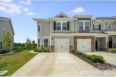 124 Creekview Road, Hendersonville, NC 28791 - Photo 1