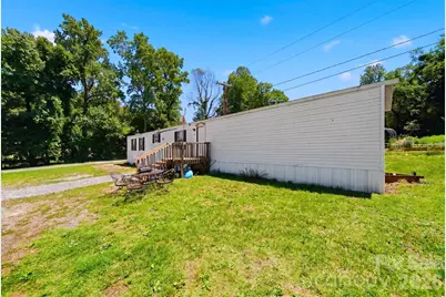 5929 Mourglea Avenue, Connelly Springs, NC 28612 - Photo 14