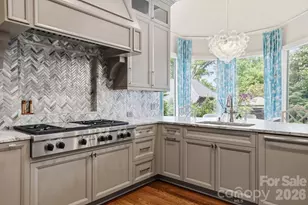 2021 Coniston Pl, Charlotte, NC 28207 - Photo 12