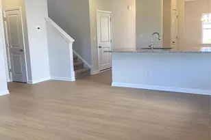 4231 Ruth Crk Ct, Charlotte, NC 28216 - Photo 2