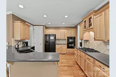 7513 Meadowgate Lane, Waxhaw, NC 28173 - Photo 14