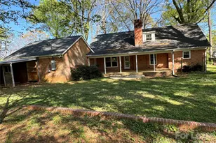 1002 S Main St, Mount Holly, NC 28120 - Photo 2
