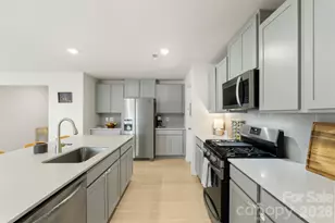 196 Brentwood Dr, Statesville, NC 28625 - Photo 8