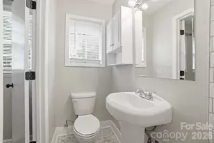 6308 Cove Creek Dr, Charlotte, NC 28215 - Photo 22