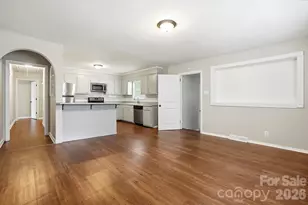 6308 Cove Creek Dr, Charlotte, NC 28215 - Photo 36