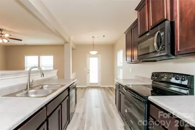 701 Falls Lane, Kannapolis, NC 28081 - Photo 2