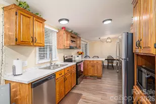 5043 Pebble Stone Rd, Maiden, NC 28650 - Photo 14