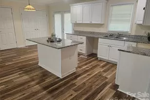 218 Hall St, Salisbury, NC 28144 - Photo 4