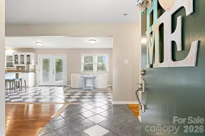 226 28th Avenue Place NE, Hickory, NC 28601 - Photo 6