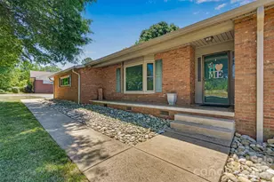 226 28th Ave Pl NE, Hickory, NC 28601 - Photo 4