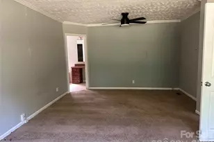 2410 Annwood Ct, Newton, NC 28658 - Photo 10