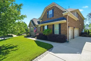 3060 Feathers Dr, York, SC 29745 - Photo 2