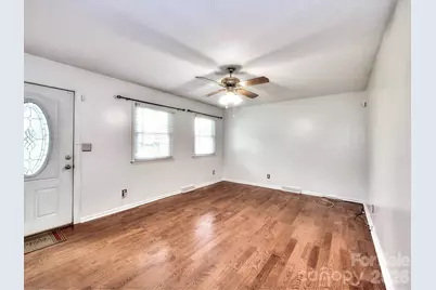109 Oxford Street, Shelby, NC 28152 - Photo 4
