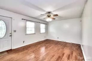109 Oxford St, Shelby, NC 28152 - Photo 4