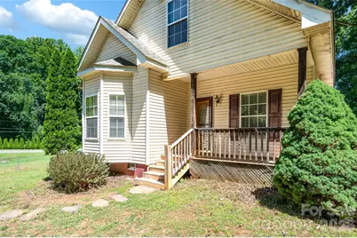 105 Queensbury Road, Troutman, NC 28166 - Photo 2